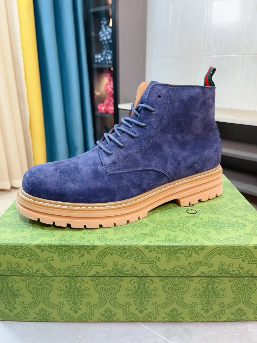 Men's shoes 💰540🌸🌸 (GUCCI) [cow lining plus velvet optional] [can be made without standard] New product Martin boots imported from Canada with full top layer high mercerized frosted fabric, punched using 3D digital technology, high-end and classy, ​​versatile to wear, full of three-dimensionality, close pictures will make you obsessed with the leather. You can't extricate yourself ~ the best on the market.          Fabric: Cowhide/Embossed Lining: Cowhide.          Please make a note when placing an order, sizes: 38-44 (37, 45, 46 can be customized and cannot be returned or exchanged) 5 colors available; black, gray, khaki, coffee, and earthy yellow